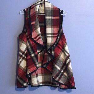 Beautiful vest WITH FREE GIFT!